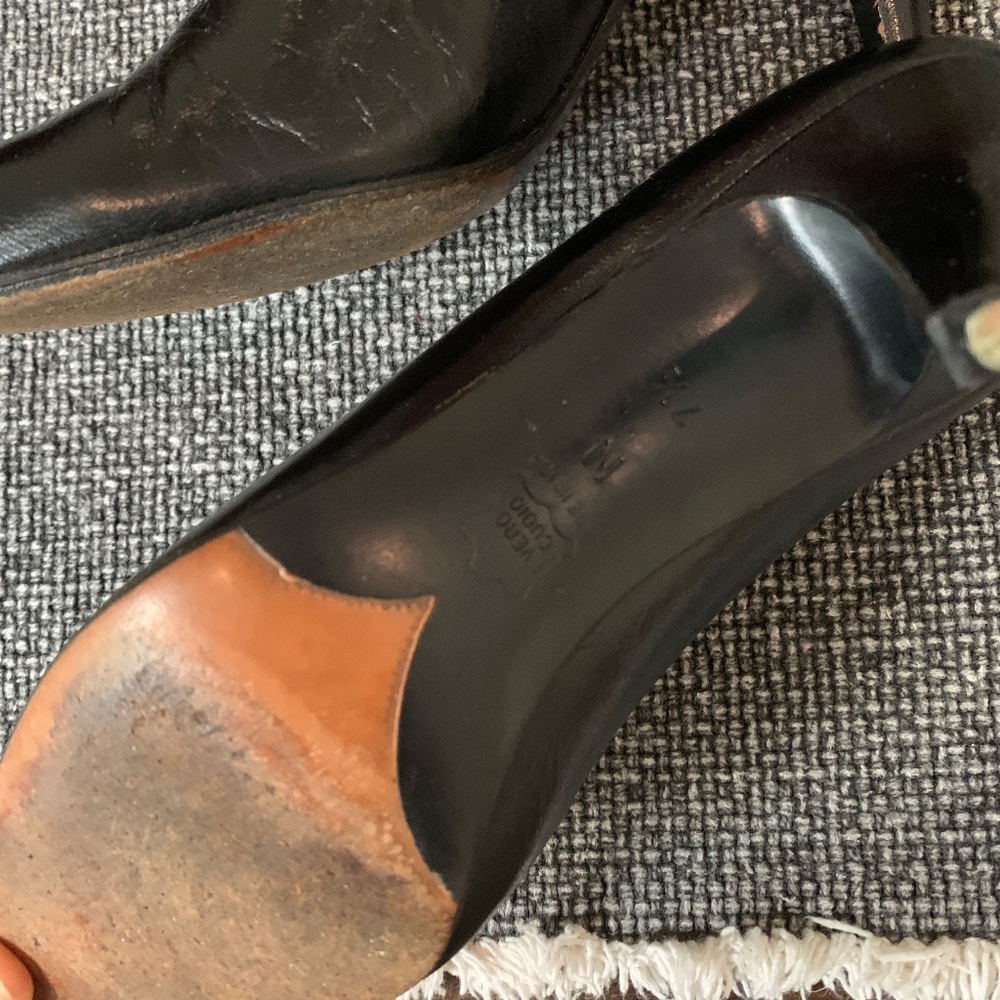 Yves Saint Laurent YSL Black Leather Pumps Made in Italy Size 7.5 - Picture 9 of 12